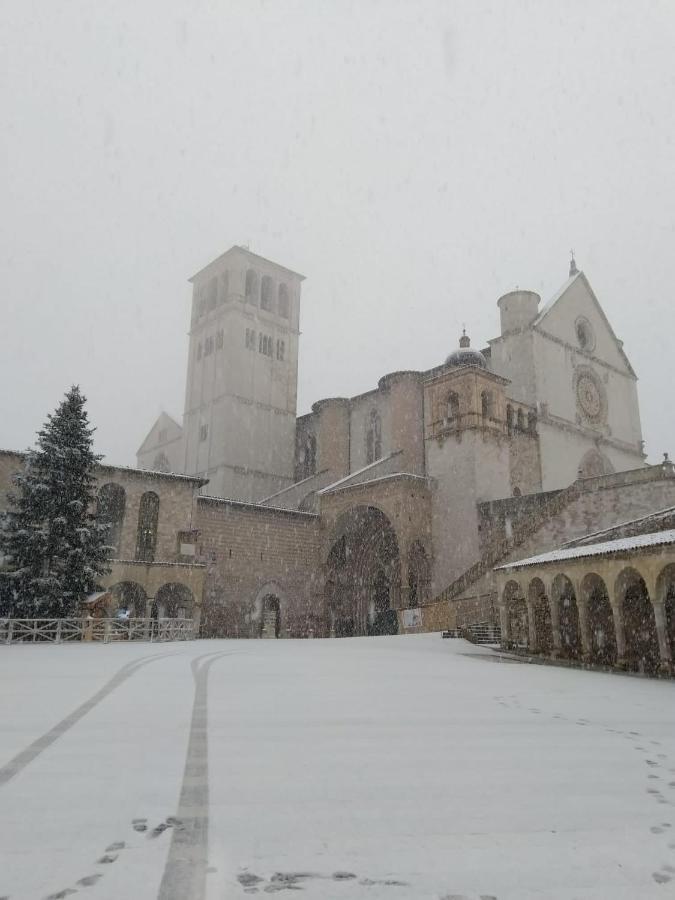 Hotel Villa Elda Assisi Esterno foto