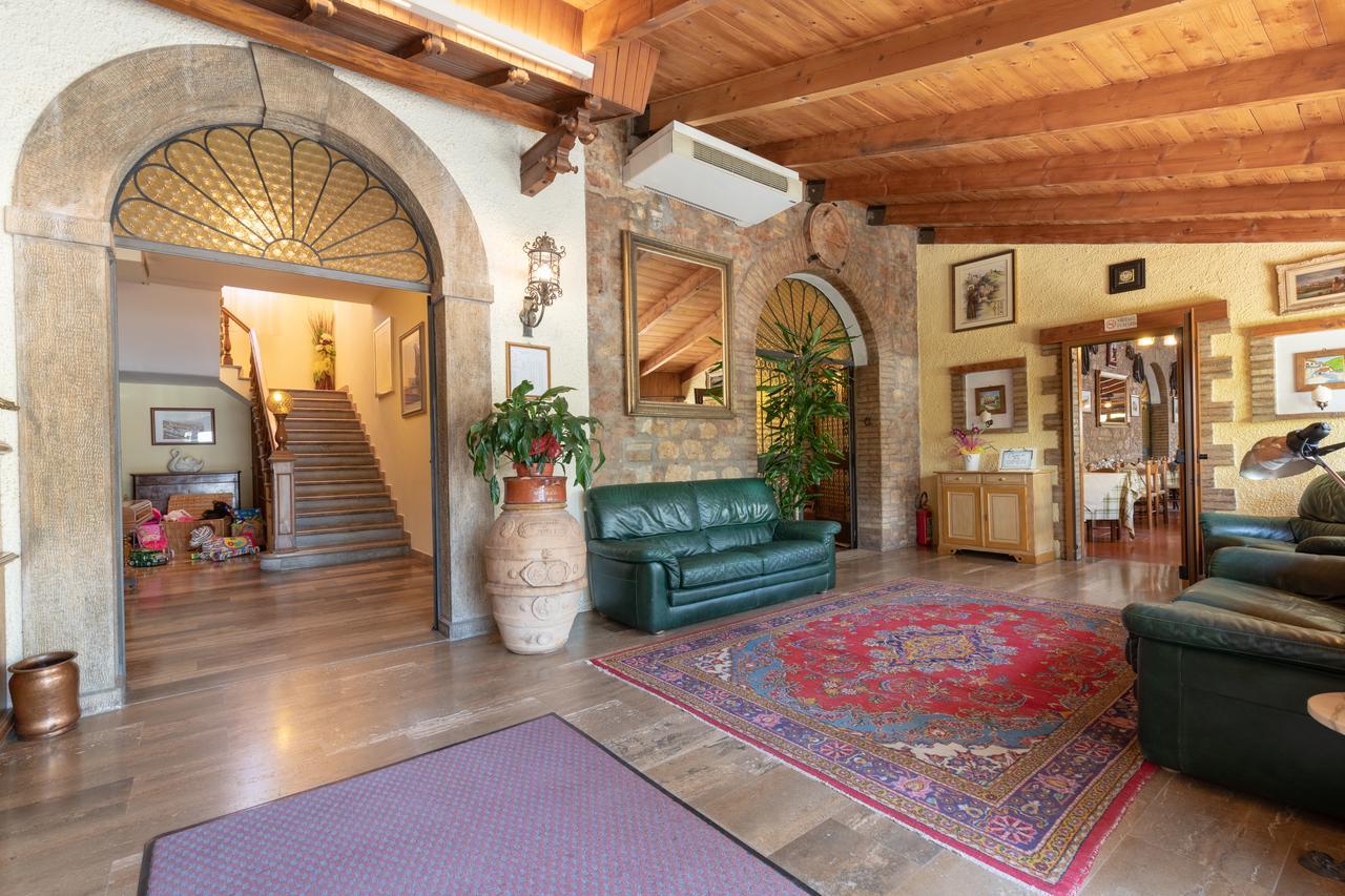 Hotel Villa Elda Assisi Esterno foto