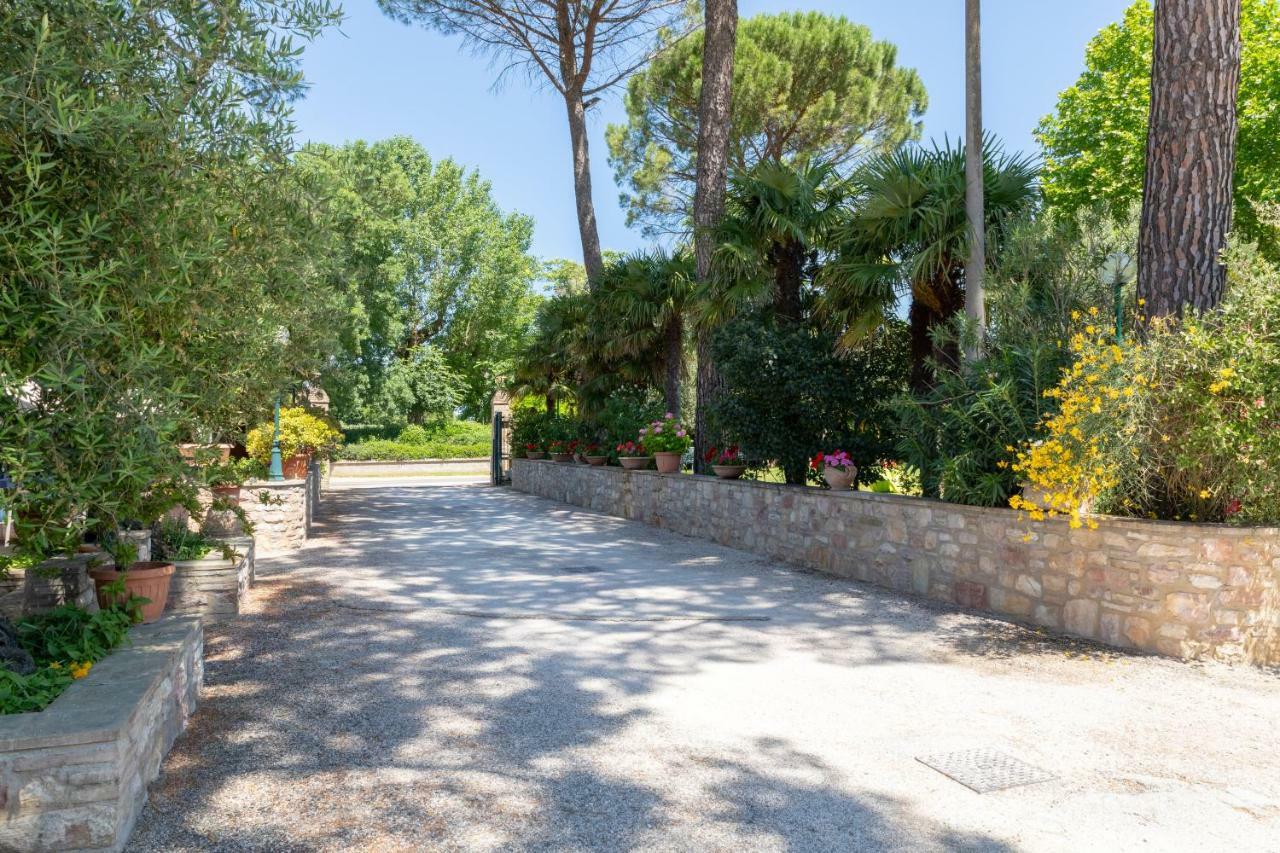 Hotel Villa Elda Assisi Esterno foto