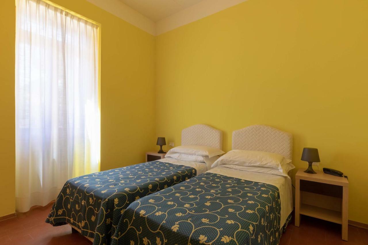 Hotel Villa Elda Assisi Esterno foto